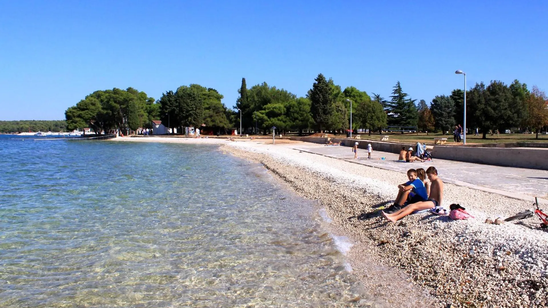 Family Friendly House With A Parking Space Galizana, Fazana - 22739 Holiday home