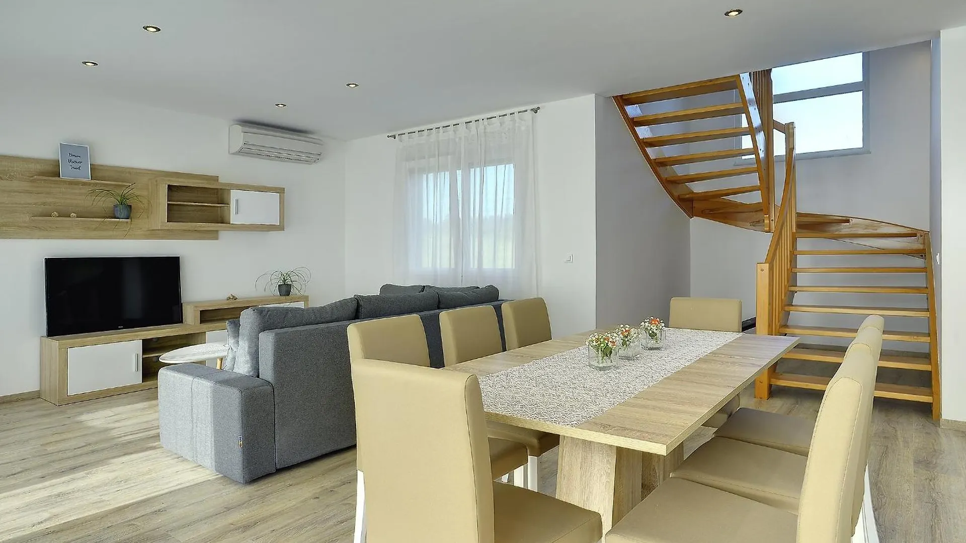 Family Friendly House With A Parking Space Galizana, Fazana - 22739 Holiday home Galizana